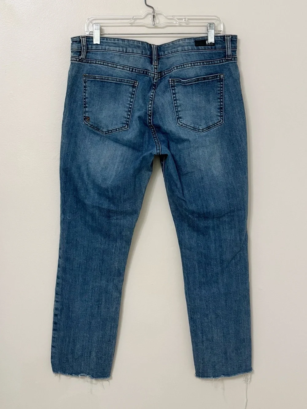 KUT from the Kloth Reese Ankle Straight Leg Jeans Size 14 Distressed Medium Wash - Picture 4 of 4